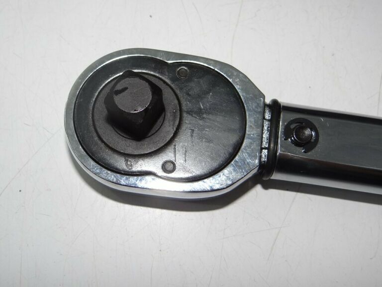 KLUCZ DYNAMOMETRYCZNY MAGNUSSON 1/2" 28-210NM