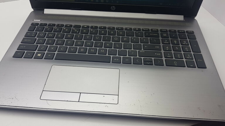 LAPTOP HP 255 G7