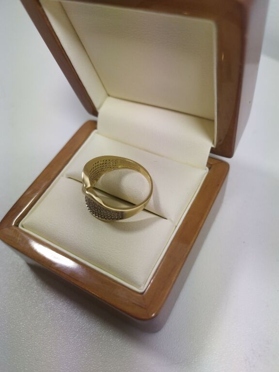 sliczny-zloty-pierscionek-stan-uzywany