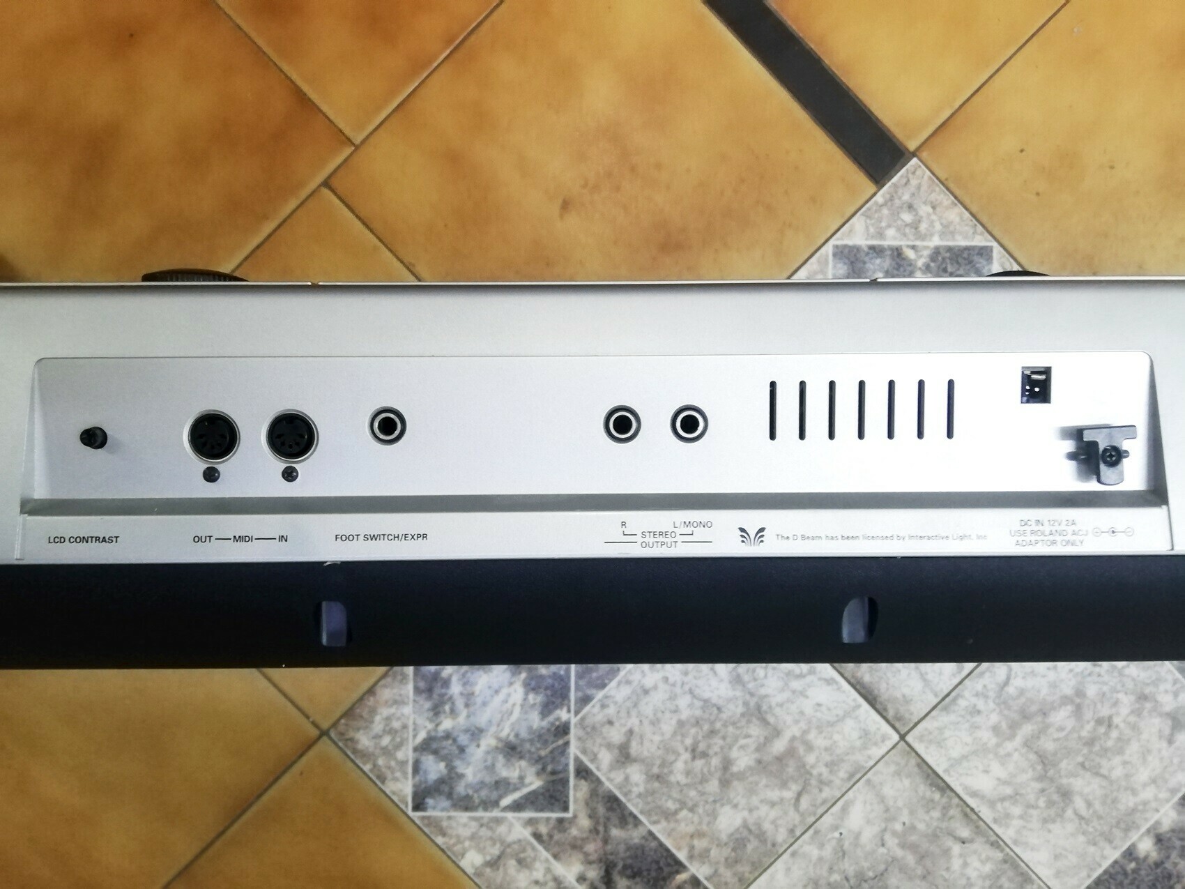 keyboard-roland-em-55-product-id-36541ce8-6b77-44d7-985b-1ad84132c69a