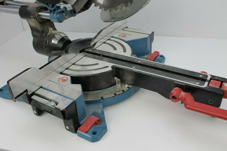 PIŁA UKOŚNICA ERBAUER EMIS216S 1400W 216MM POSUW