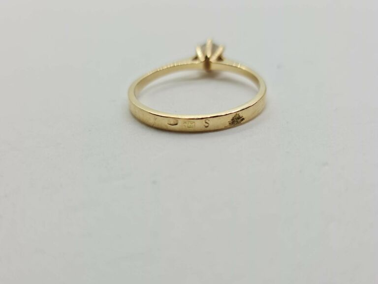 pierscionek-z-diamentem-aclari-diamonds-585-14k-material-zloto