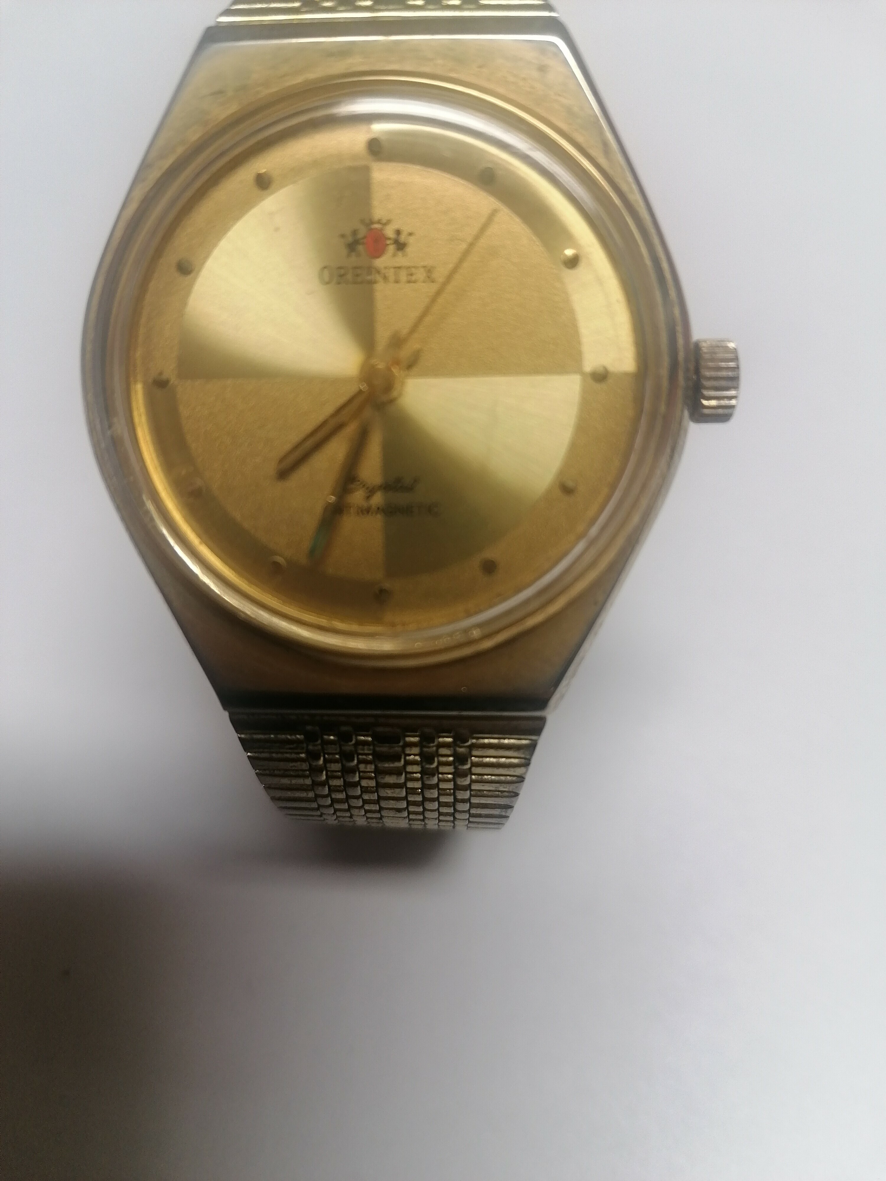 oreintex-antimagnetic-crystal-rodzaj-analogowe