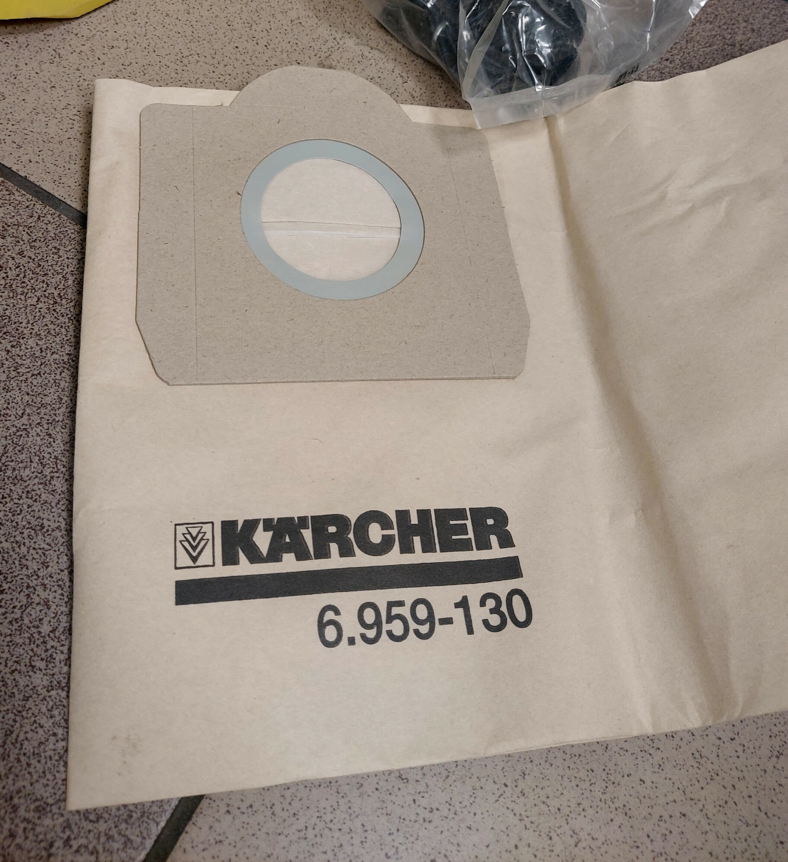 odkurzacz-karcher-wd-3-1629-8210-1000w-17l-product-id