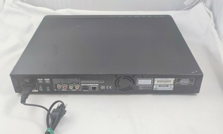 odtwarzacz-harman-kardon-bdt-30-czytaj-opis-model-bdt-30