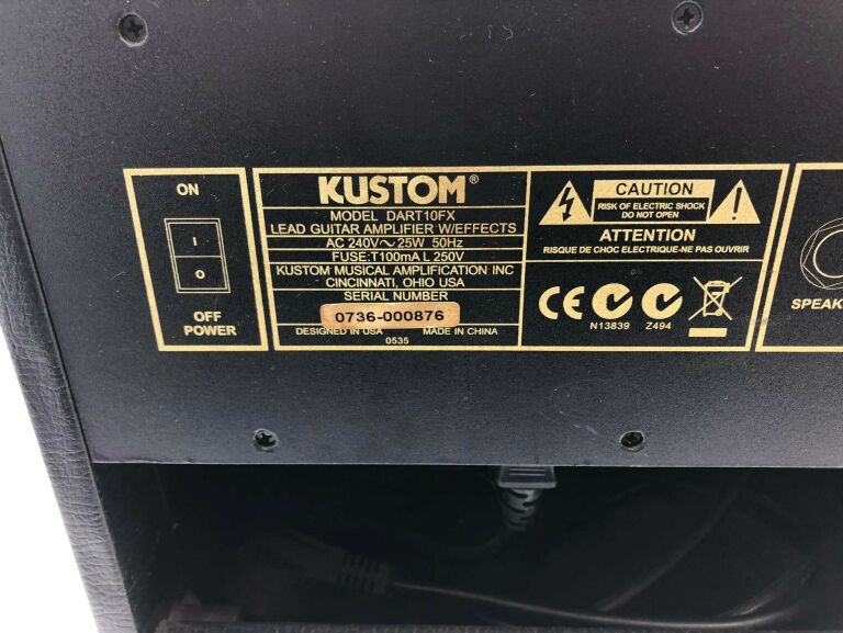 KUSTOM DART 10FX WZMACNIACZ GITAROWY