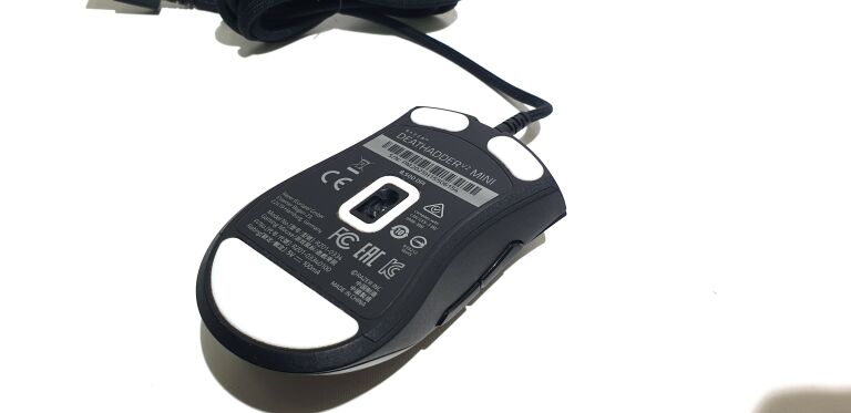 MYSZ GAMINGOWA PRZEWODOWA RAZER DEATHADDER V2 MIN