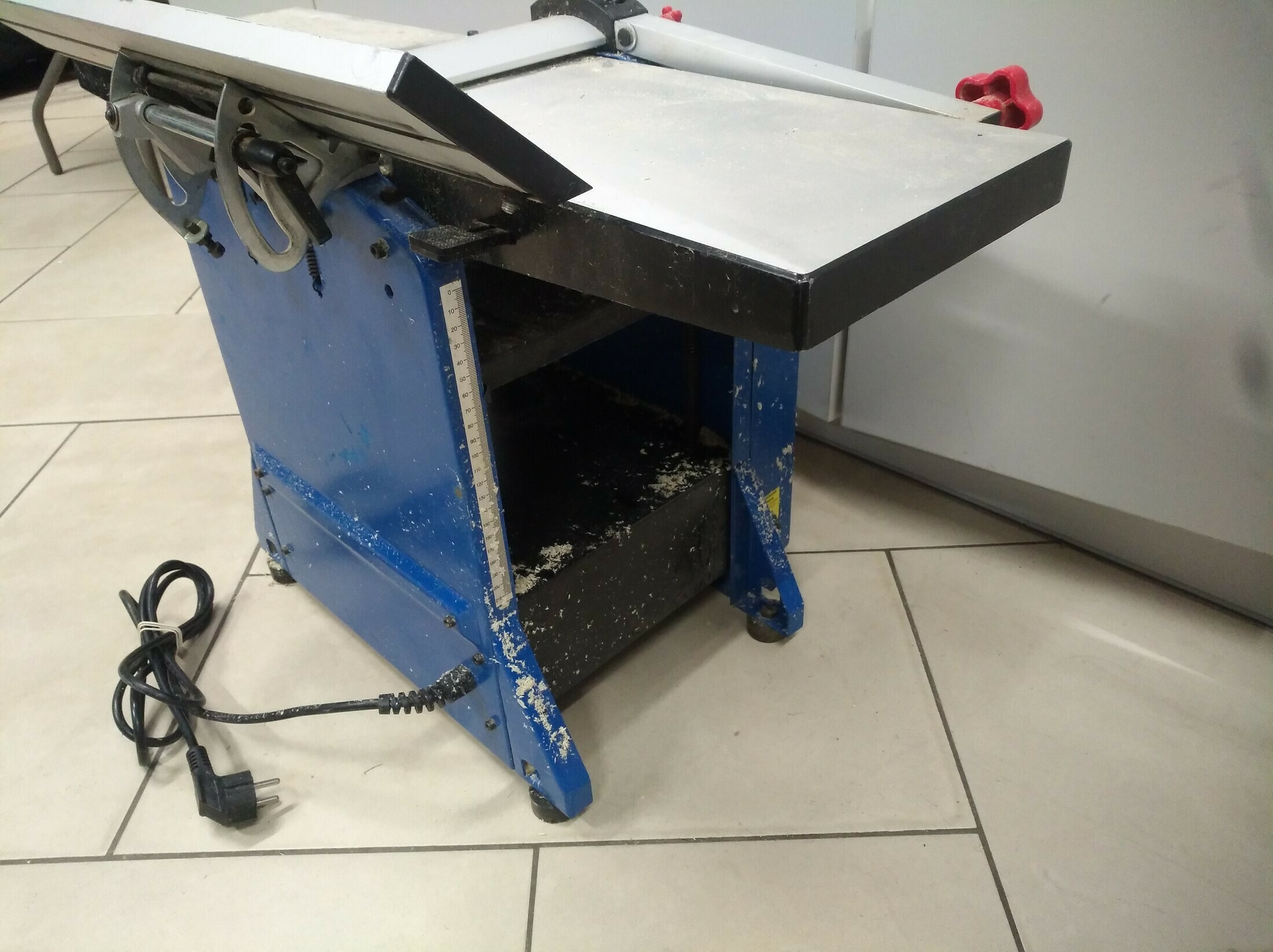 strugarko-grubosciowka-dedra-ded-7813-1400w-marka-dedra