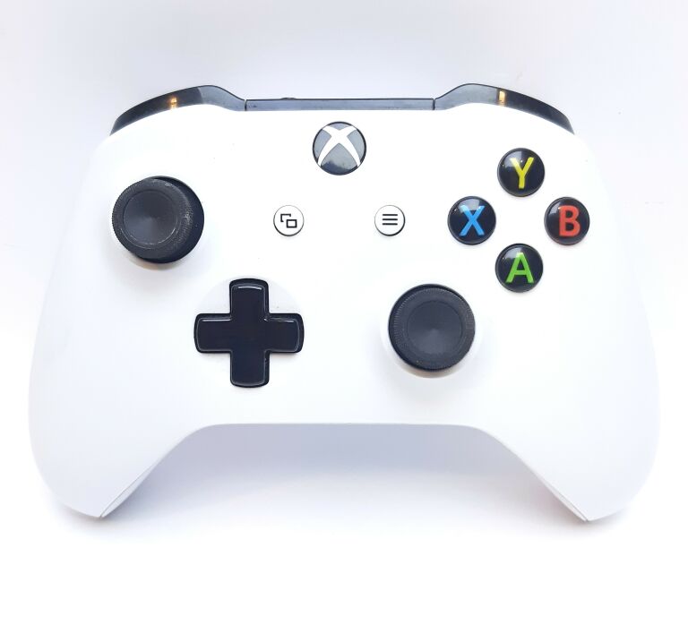 KONSOLA XBOX ONE S
