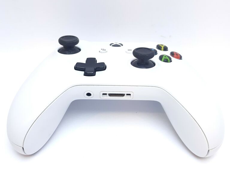 KONSOLA XBOX ONE S