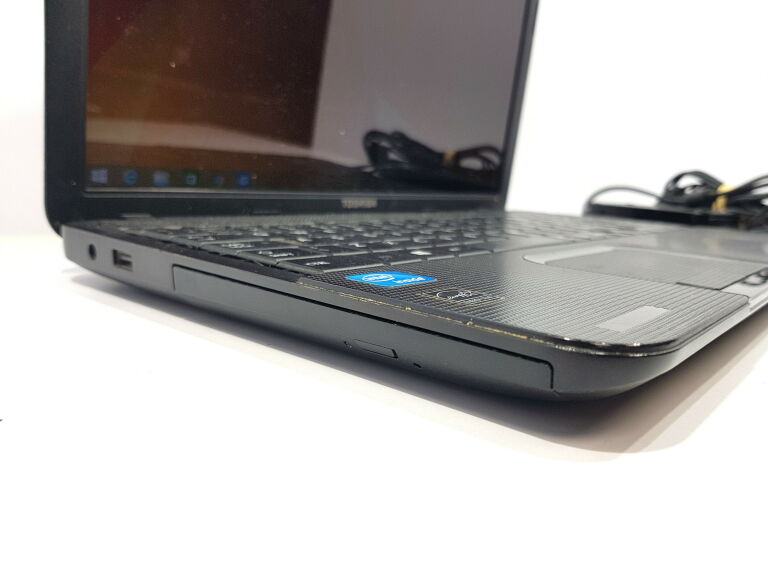 LAPTOP TOSHIBA SATELLITE C850-1NU