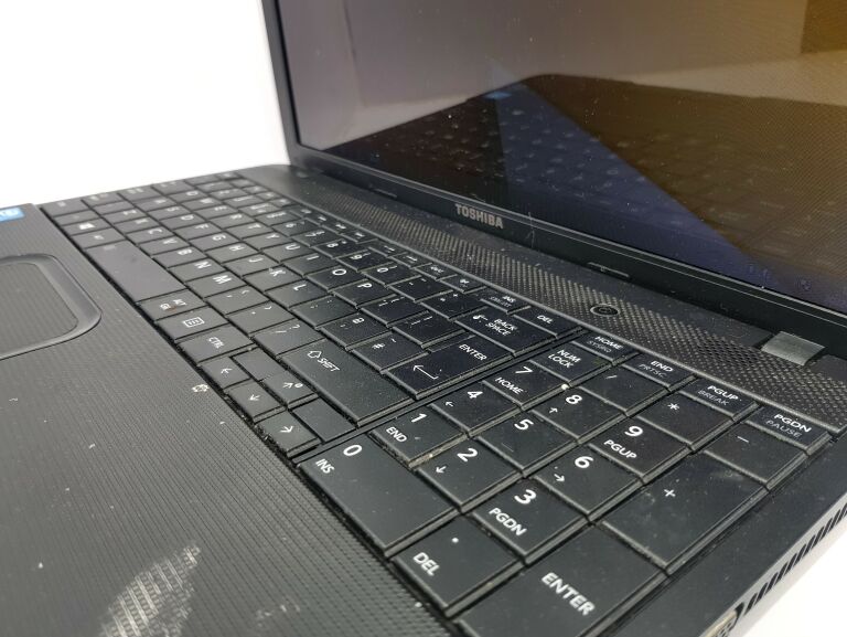 LAPTOP TOSHIBA SATELLITE C850-1NU