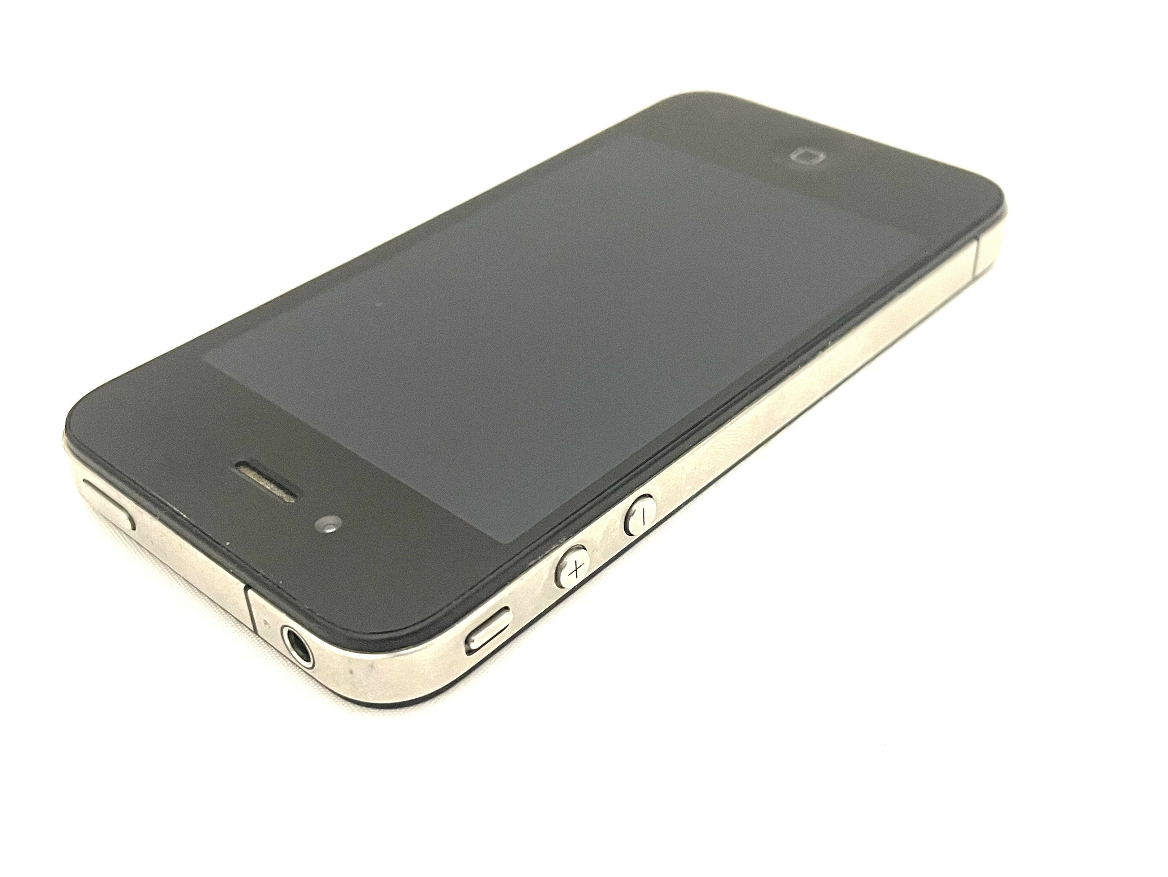 telefon-iphone-4-8gb-opis-typ-smartfon