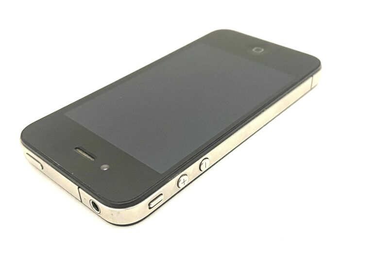 telefon-iphone-4-8gb-opis-typ-smartfon