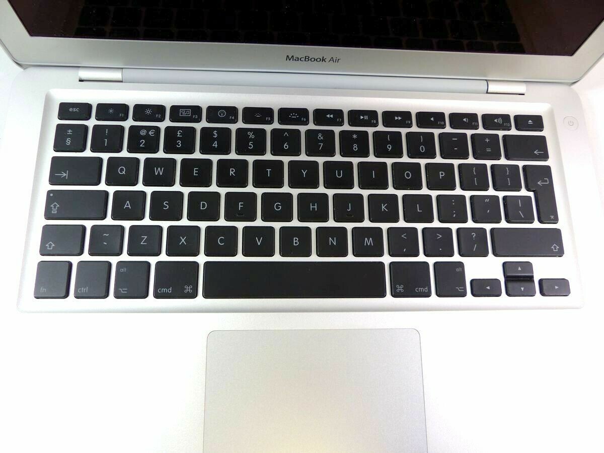 laptop-macbook-air-a1237-przekatna-ekranu-13
