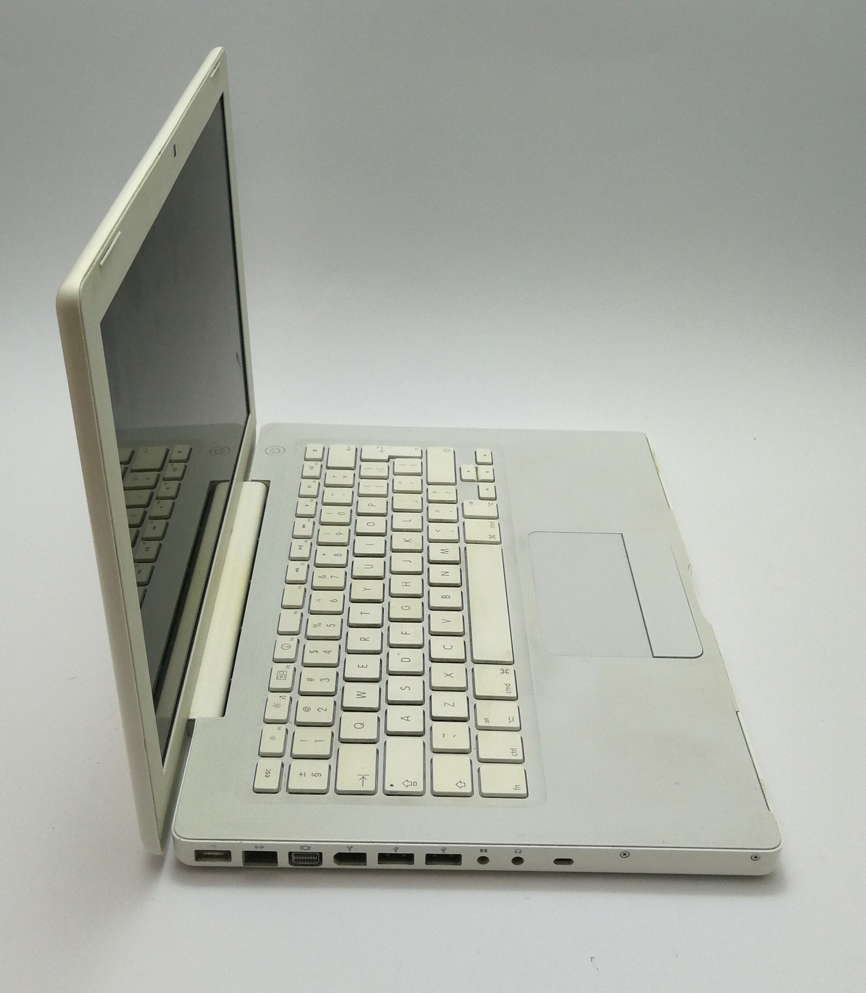 laptop-macbook-a1181-2x20ghz-4gb-brak-ladowarki-liczba-rdzeni-procesora-2