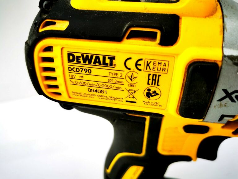 WKRETARKA DEWALT DCD790 + WALIZKA
