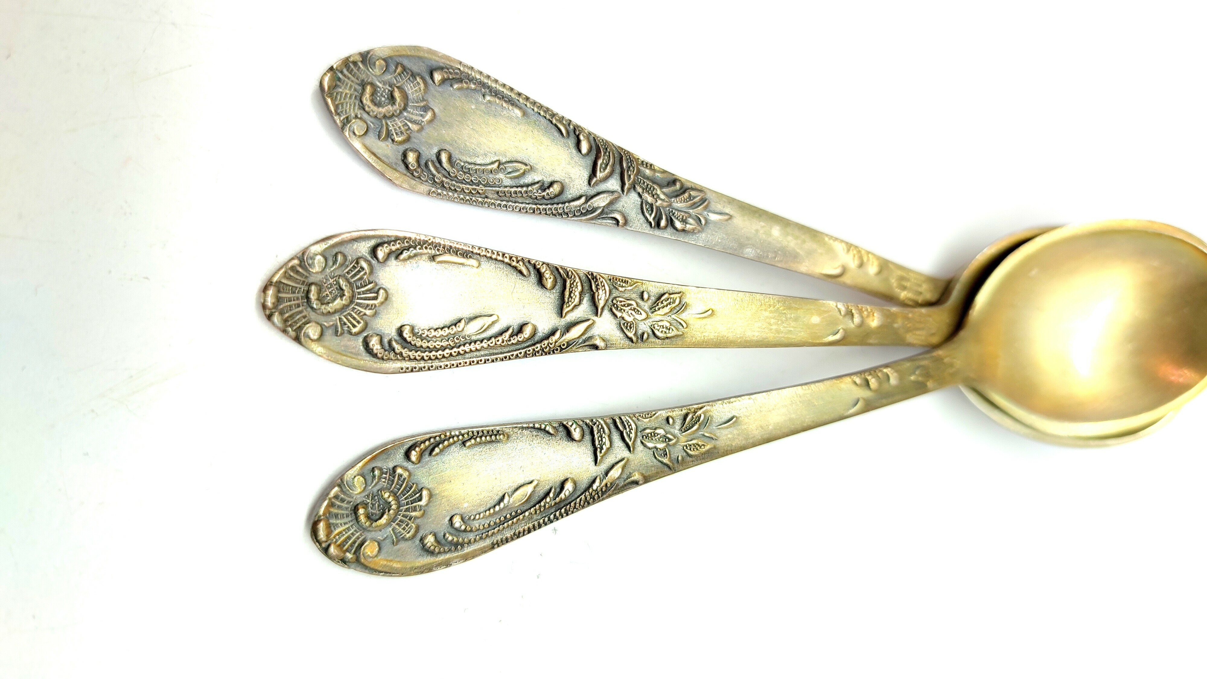 posrebrzane-piekne-lyzeczki-3-sztuki-stan-nie-wymaga-renowacji