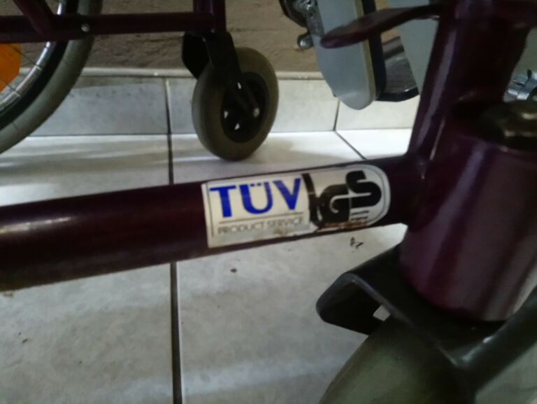 WÓZEK INWALIDZKI STANDARDOWY