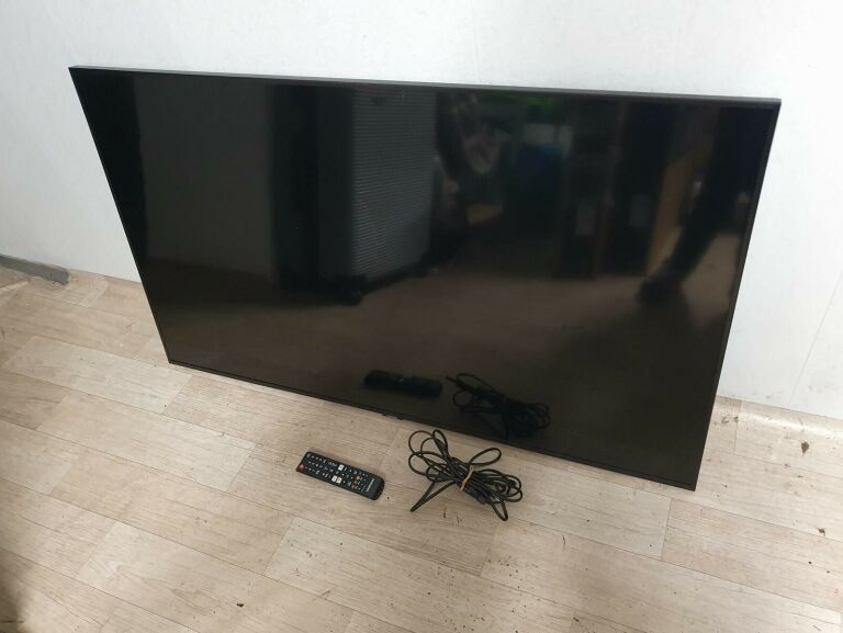 TELEWIZOR SAMSUNG UE50NU7092UXXH + PILOT/4K SMART