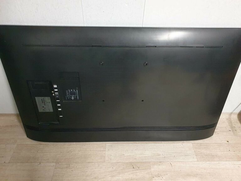 TELEWIZOR SAMSUNG UE50NU7092UXXH + PILOT/4K SMART
