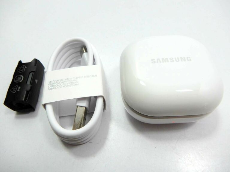 SŁUCHAWKI SAMSUNG GALAXY BUDS 2 KOMPLET