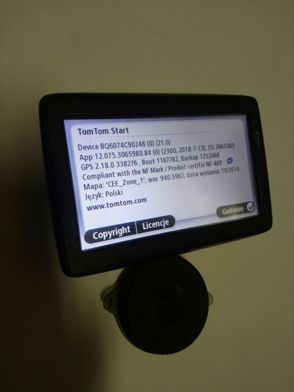 nawigacja-tomtom-4en42-z1230-dostawca-map-tomtom