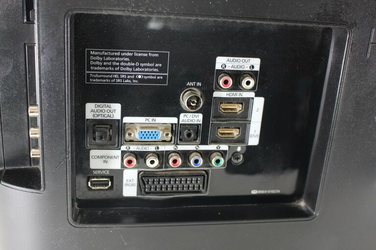 TELEWIZOR SAMSUNG LE32B450C4W / 32 CALE OPIS
