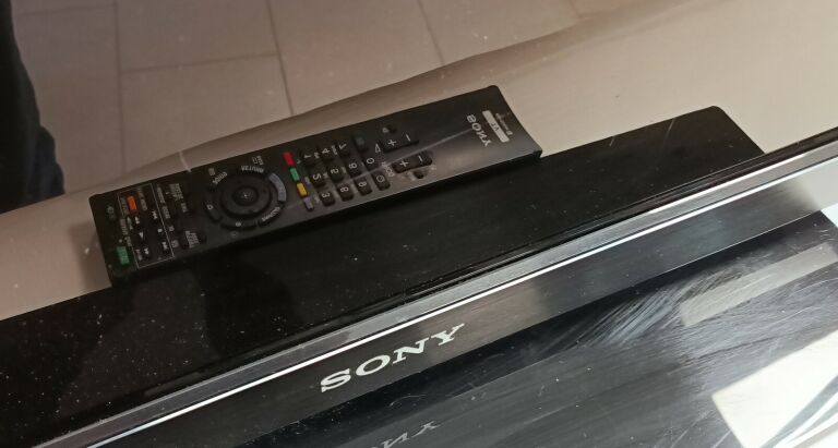 TV SONY BRAVIA KDL-46HX800