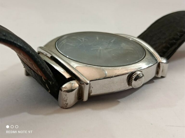 zegarek-emporio-armani-ar-0263-mechanizm-kwarcowy