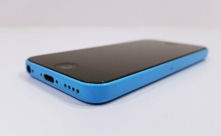 telefon-iphone-5c-18-gb-niebieski-kod-producenta-mg902dna