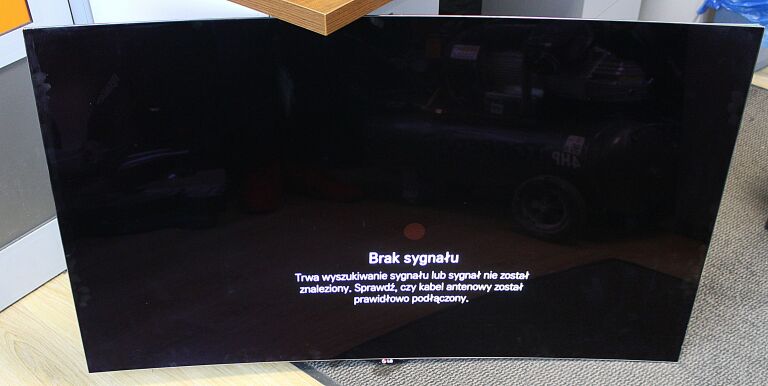 TELEWIZOR LG 55EC930V OLED USZKODZONY