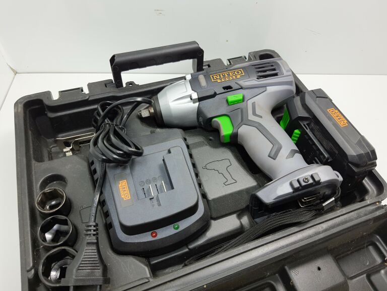 KLUCZ UDAROWY 20V MAX NITEO TOOLS WALIZKA
