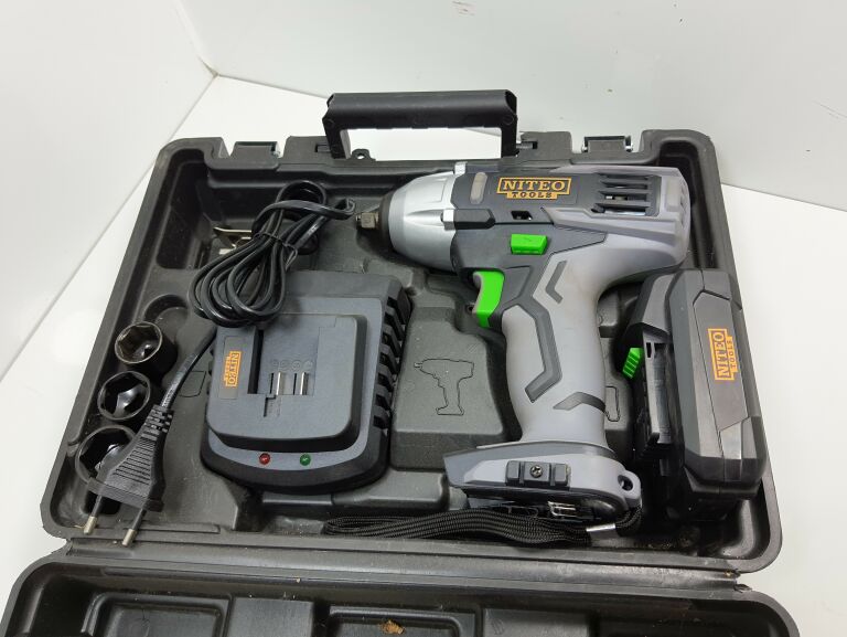 KLUCZ UDAROWY 20V MAX NITEO TOOLS WALIZKA