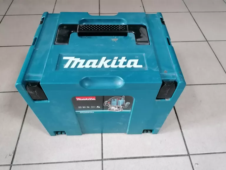 FREZERKA MAKITA RP2300FCXJ KOMPLET
