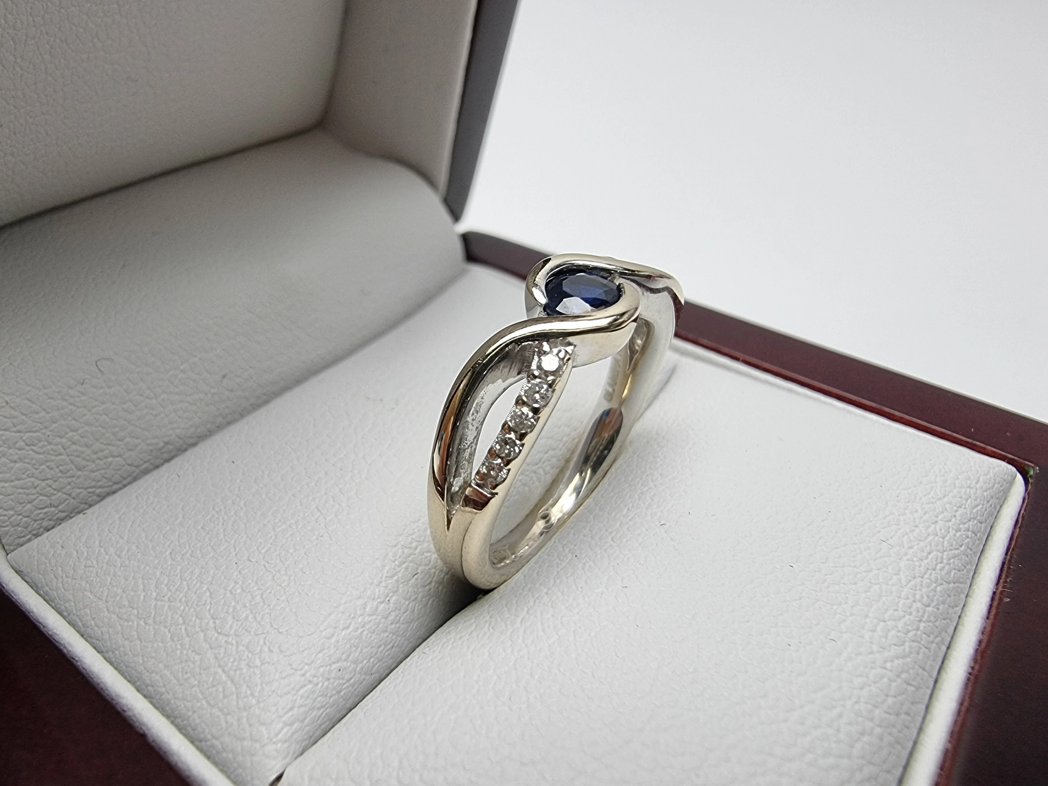 pierscionek-glamira-18k-750-biale-zloto-szafir-kielczowska-51b-wroclaw-ship