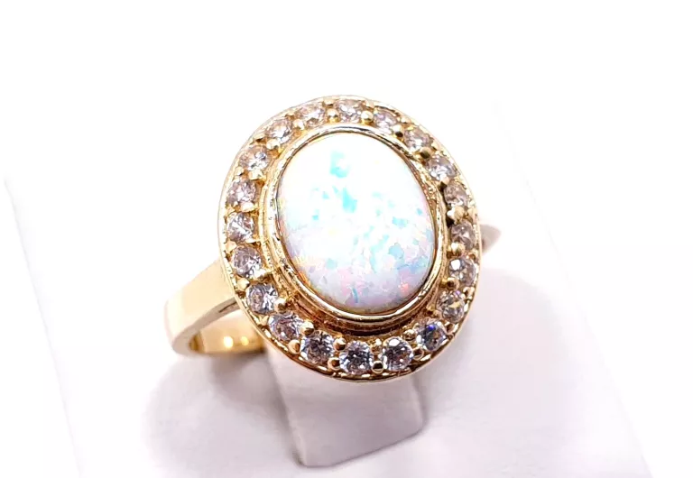 zloty-pierscionek-opal-cyrkonie-r19-wykonczenie-polerowane