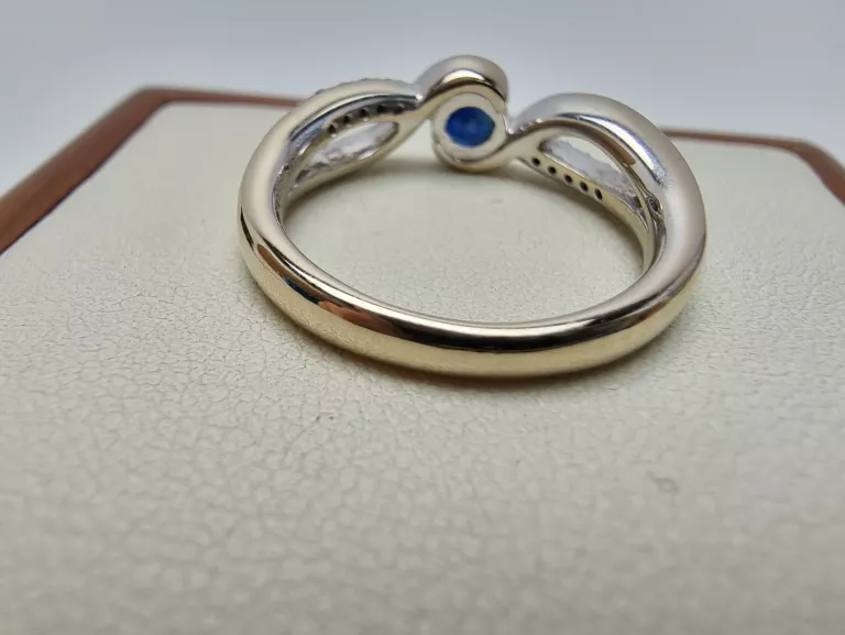 PIERŚCIONEK GLAMIRA 18K 750 BIAŁE ZŁOTO SZAFIR