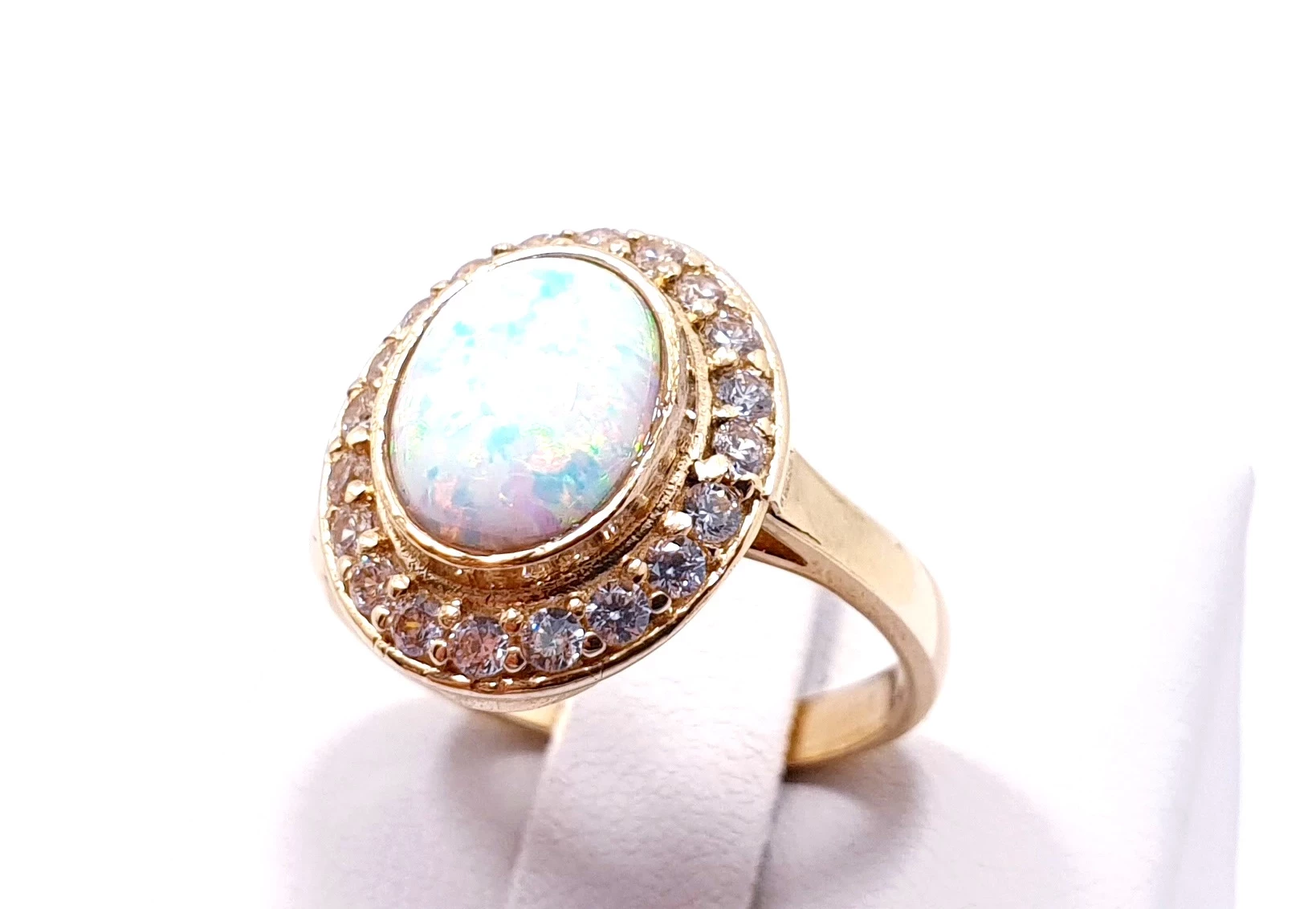 zloty-pierscionek-opal-cyrkonie-r19-kolor-dominujacy-zloty