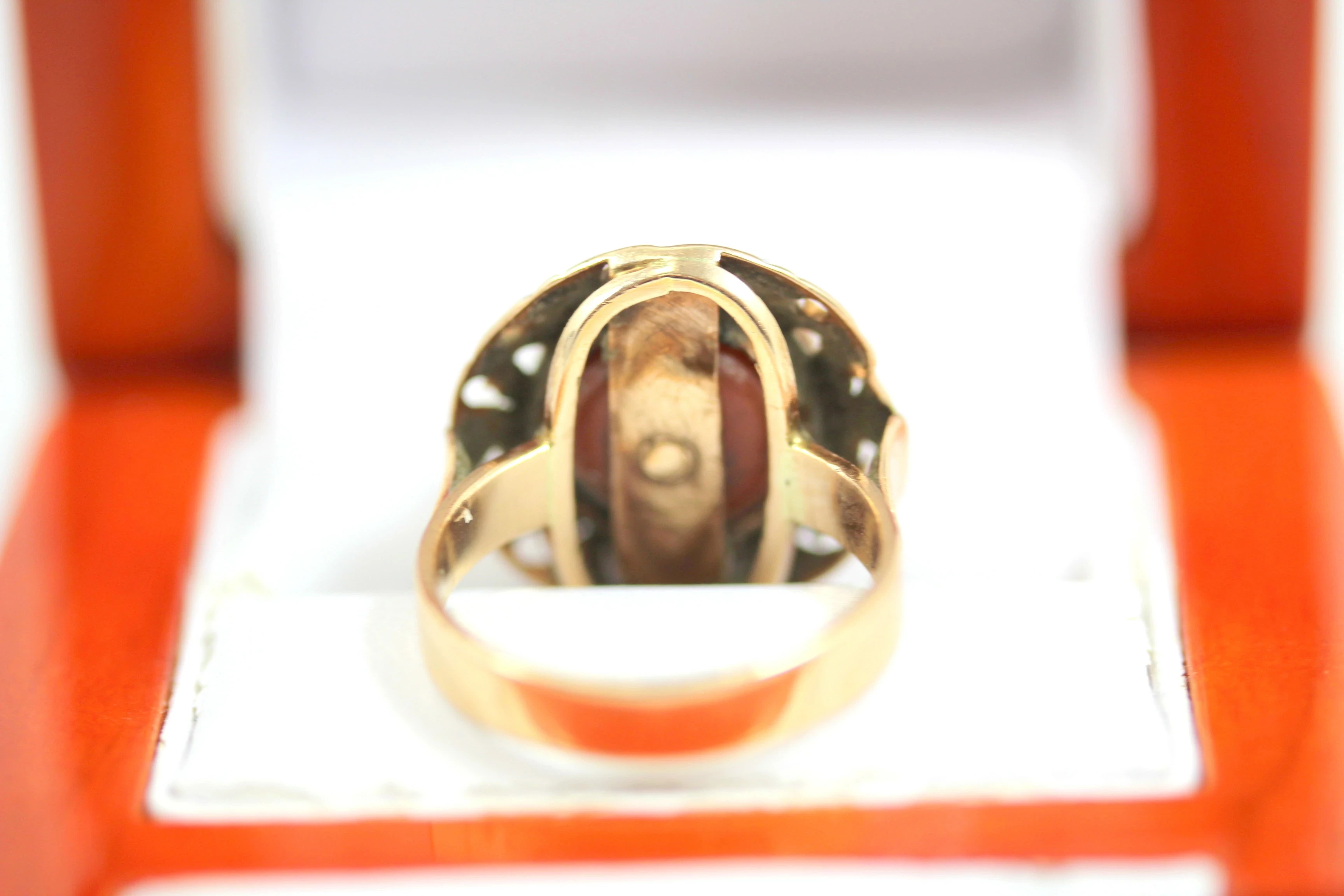 zloty-pierscionek-z-koralem-pr-585-r-14-773g-kamien-koral