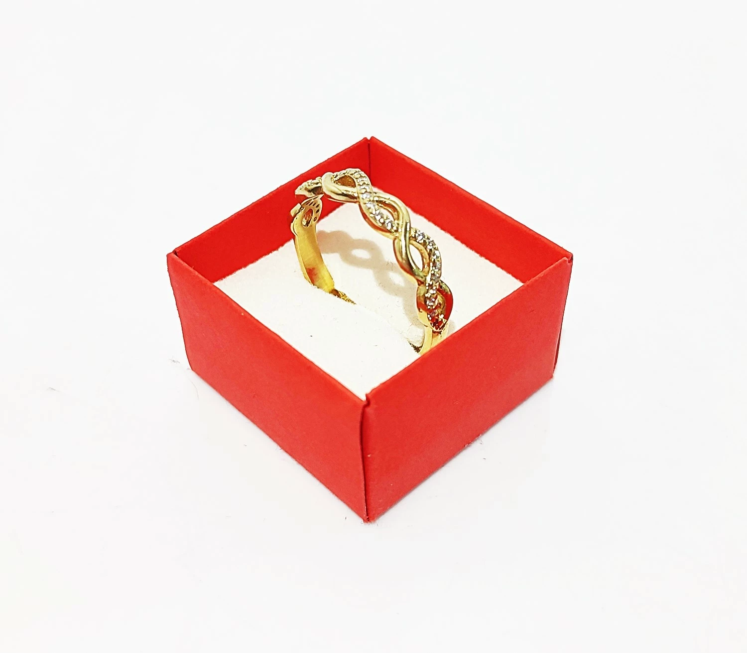 elegancki-zloty-pierscionek-585p-361g-25r-material-15835-2