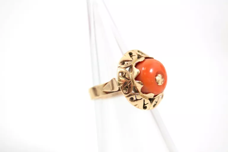 zloty-pierscionek-z-koralem-pr-585-r-14-773g-kolor-dominujacy-zloty