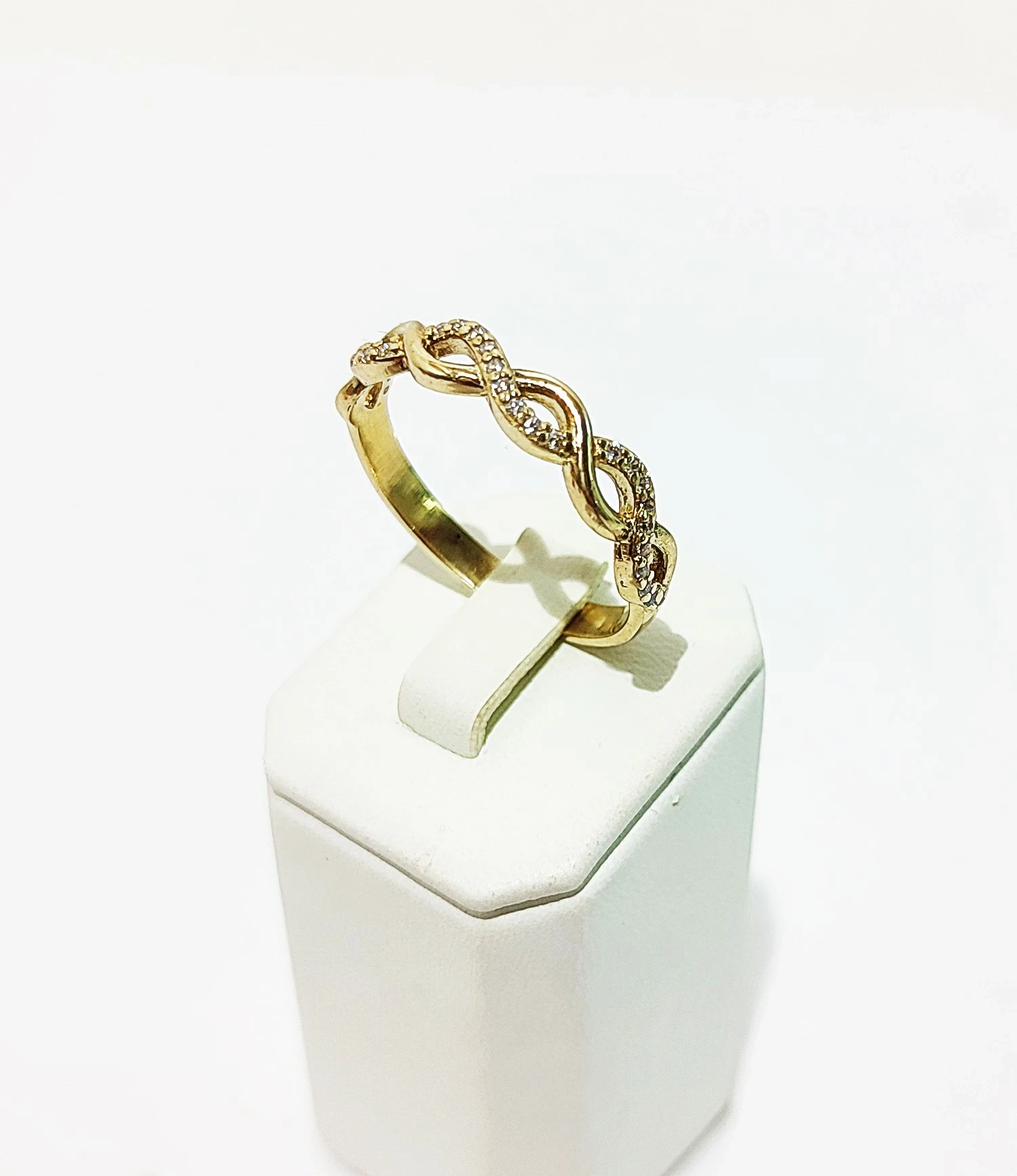 elegancki-zloty-pierscionek-585p-361g-25r-rozmiarsrednica-wew-mm-372-25