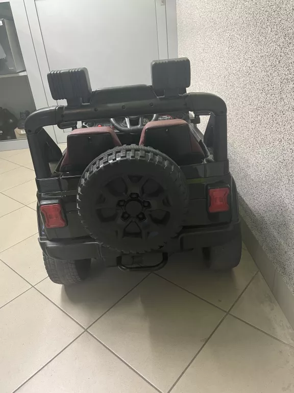 SAMOCHÓD SKLEPMAXI JEEP LT-598