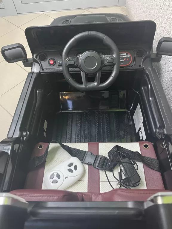 SAMOCHÓD SKLEPMAXI JEEP LT-598