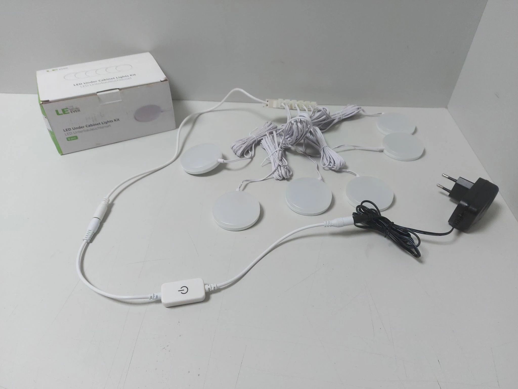 oswietlenie-podszafkowe-led-6szt-lighting-ever-stan-uzywany