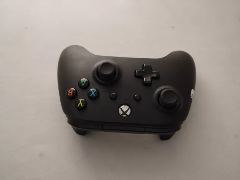 PAD POWERA PRZEWODOWY XBOX SERIES / XBOX ONE