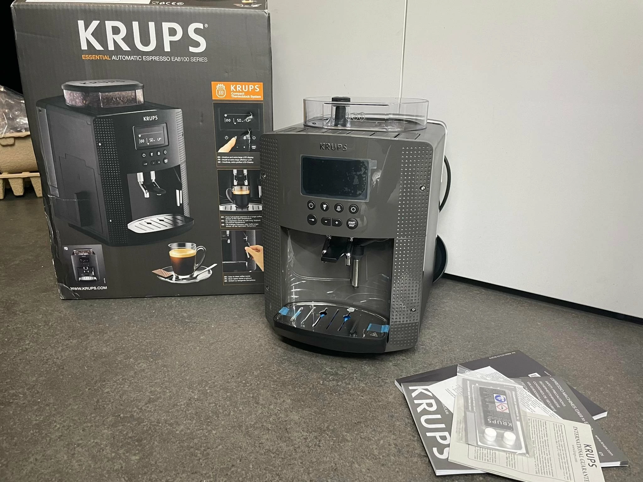 ekspres-do-kawy-krups-ea8100-series-marka-krups