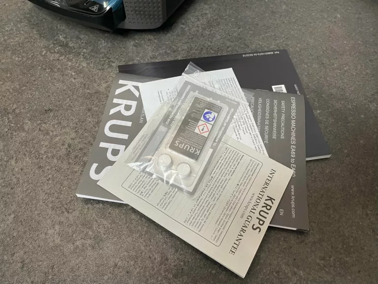 ekspres-do-kawy-krups-ea8100-series-rodzaj-ekspresu-automatyczny