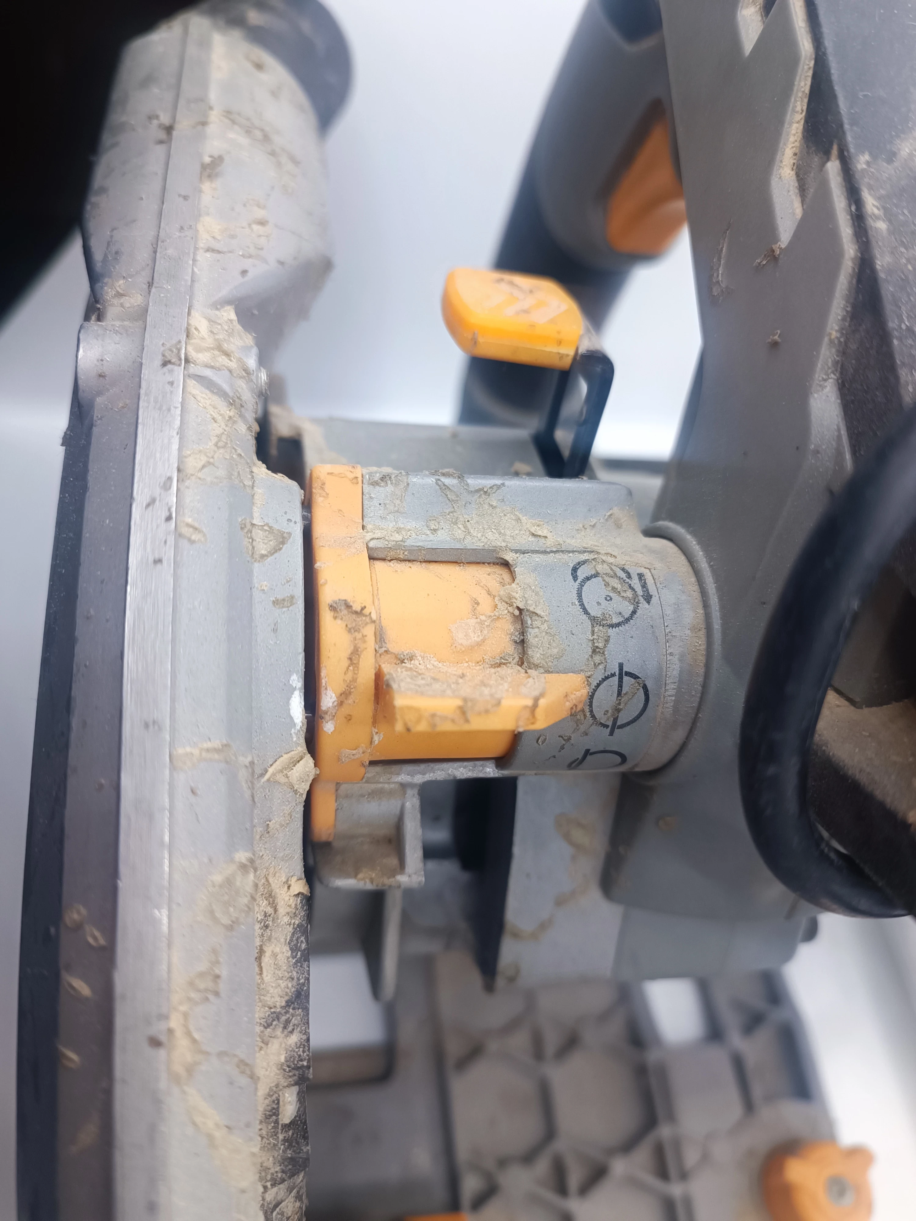 zaglebiarka-titan-ttb673csw-stan-uzywany